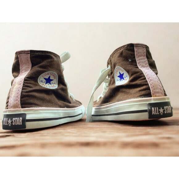 TODDLER, KIDS HI-TOP CONVERSE PINK & BROWN SIZE 8 SNEAKER RUNNING SHOE 🤍 - Picture 4 of 5